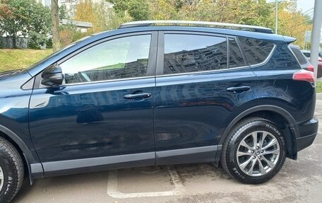 Toyota RAV4, 2018 год, 3 400 000 рублей, 7 фотография