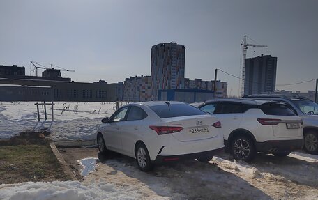 Hyundai Solaris II рестайлинг, 2021 год, 2 200 000 рублей, 3 фотография