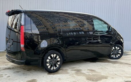 Hyundai Staria, 2022 год, 4 270 000 рублей, 8 фотография