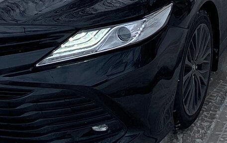 Toyota Camry, 2018 год, 2 600 000 рублей, 4 фотография