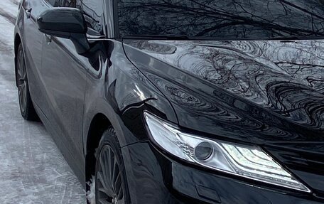 Toyota Camry, 2018 год, 2 600 000 рублей, 10 фотография