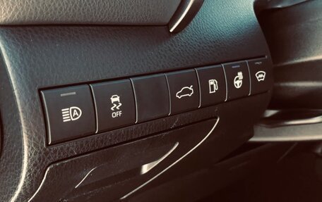 Toyota Camry, 2018 год, 2 600 000 рублей, 8 фотография