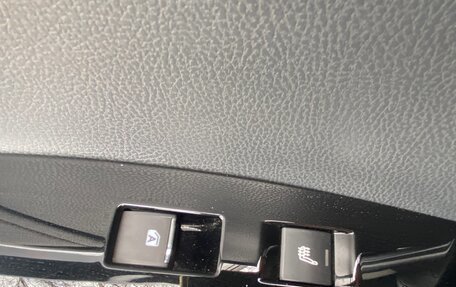 Toyota Camry, 2018 год, 2 600 000 рублей, 13 фотография