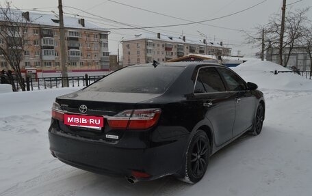 Toyota Camry, 2017 год, 2 550 000 рублей, 4 фотография