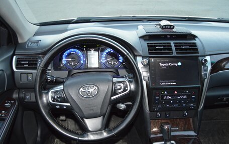 Toyota Camry, 2017 год, 2 550 000 рублей, 7 фотография