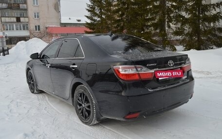 Toyota Camry, 2017 год, 2 550 000 рублей, 6 фотография