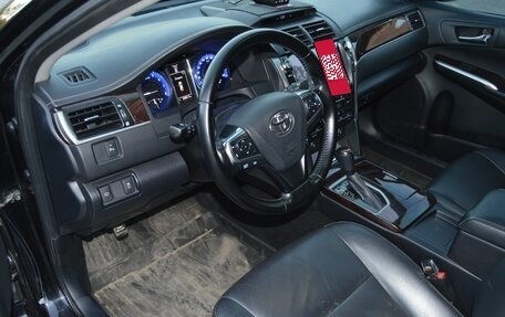 Toyota Camry, 2017 год, 2 550 000 рублей, 8 фотография