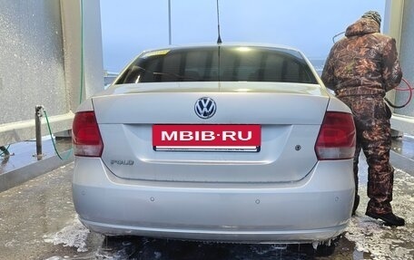 Volkswagen Polo VI (EU Market), 2011 год, 700 000 рублей, 4 фотография