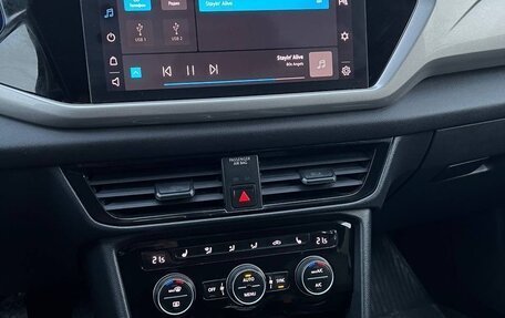 Volkswagen Taos, 2021 год, 2 070 000 рублей, 6 фотография