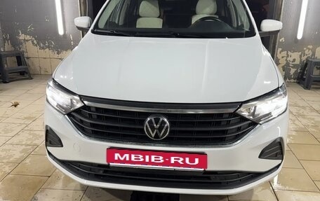 Volkswagen Polo VI (EU Market), 2021 год, 1 750 000 рублей, 2 фотография