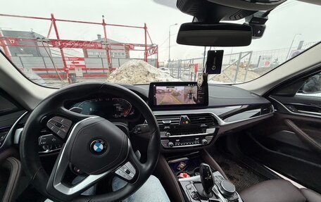 BMW 5 серия, 2021 год, 6 000 000 рублей, 8 фотография