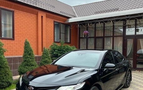 Toyota Camry, 2019 год, 2 950 000 рублей, 2 фотография