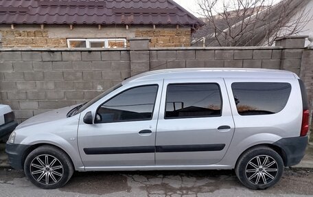 Renault Logan I, 2010 год, 570 000 рублей, 7 фотография