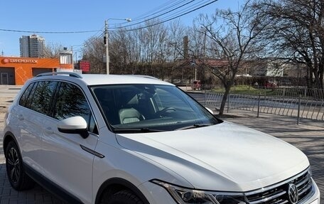 Volkswagen Tiguan II, 2021 год, 3 650 000 рублей, 6 фотография