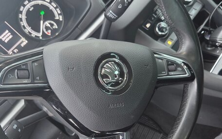 Skoda Karoq I, 2020 год, 2 400 000 рублей, 30 фотография