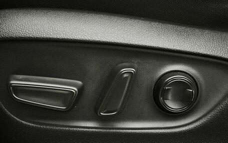 Toyota RAV4, 2020 год, 3 430 000 рублей, 21 фотография