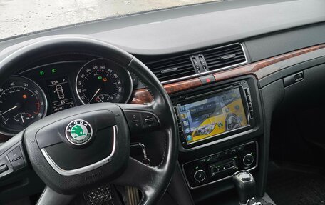 Skoda Superb III рестайлинг, 2013 год, 1 100 000 рублей, 10 фотография