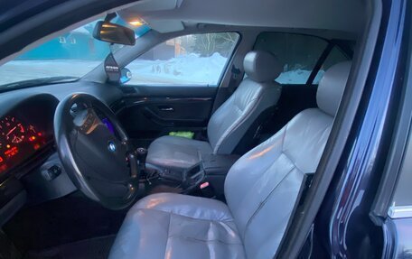 BMW 5 серия, 2002 год, 710 000 рублей, 13 фотография