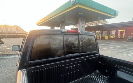 Nissan Navara (Frontier), 2003 год, 350 000 рублей, 8 фотография