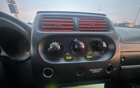 Nissan Navara (Frontier), 2003 год, 350 000 рублей, 16 фотография