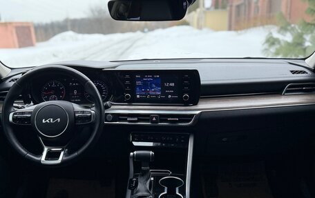 KIA K5, 2021 год, 2 700 000 рублей, 19 фотография