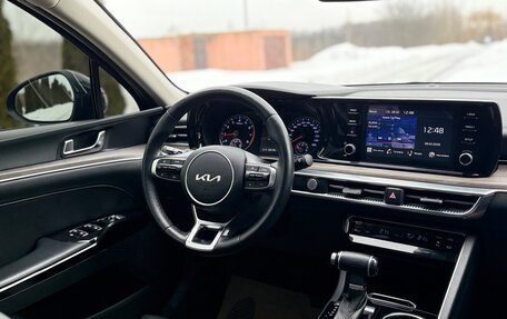 KIA K5, 2021 год, 2 700 000 рублей, 20 фотография