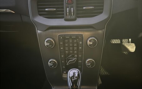 Volvo V40 II рестайлинг, 2015 год, 1 300 000 рублей, 8 фотография