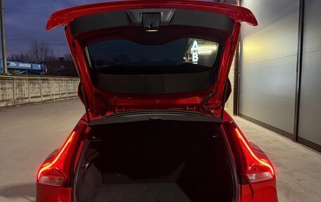 Volvo V40 II рестайлинг, 2015 год, 1 300 000 рублей, 15 фотография