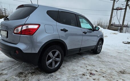 Nissan Qashqai, 2011 год, 700 000 рублей, 3 фотография