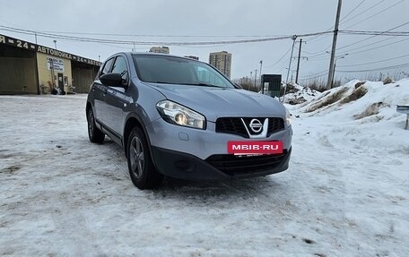 Nissan Qashqai, 2011 год, 700 000 рублей, 2 фотография
