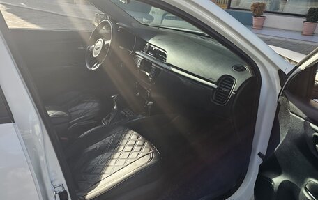 KIA Rio IV, 2017 год, 750 000 рублей, 6 фотография