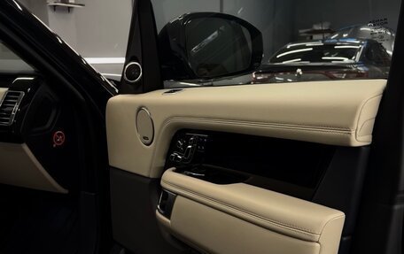 Land Rover Range Rover IV рестайлинг, 2018 год, 7 900 000 рублей, 9 фотография