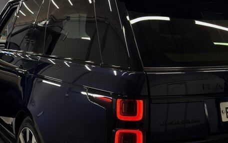 Land Rover Range Rover IV рестайлинг, 2018 год, 7 900 000 рублей, 2 фотография