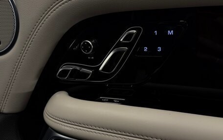 Land Rover Range Rover IV рестайлинг, 2018 год, 7 900 000 рублей, 6 фотография