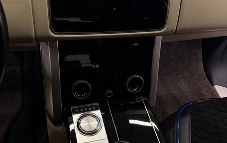 Land Rover Range Rover IV рестайлинг, 2018 год, 7 900 000 рублей, 20 фотография