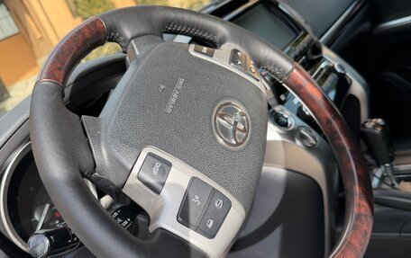 Toyota Land Cruiser 200, 2014 год, 4 500 рублей, 14 фотография