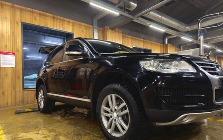 Volkswagen Touareg III, 2009 год, 1 320 000 рублей, 2 фотография