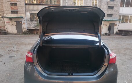 Toyota Corolla, 2014 год, 1 150 000 рублей, 14 фотография
