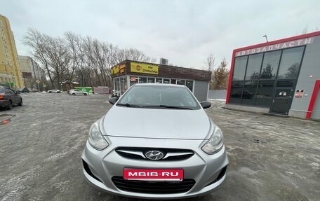 Hyundai Solaris II рестайлинг, 2014 год, 690 000 рублей, 6 фотография