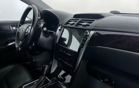 Toyota Camry, 2017 год, 2 497 000 рублей, 13 фотография