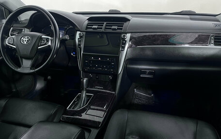 Toyota Camry, 2017 год, 2 497 000 рублей, 11 фотография