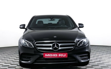 Mercedes-Benz E-Класс, 2018 год, 3 429 000 рублей, 2 фотография