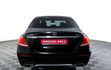 Mercedes-Benz E-Класс, 2018 год, 3 429 000 рублей, 6 фотография