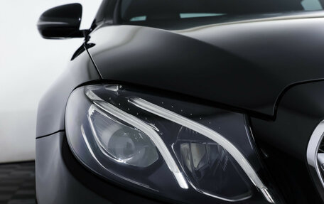 Mercedes-Benz E-Класс, 2018 год, 3 429 000 рублей, 24 фотография