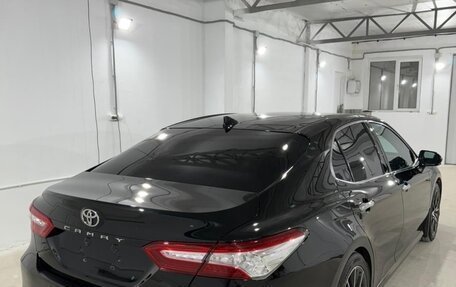 Toyota Camry, 2020 год, 3 150 000 рублей, 5 фотография