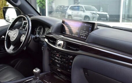 Lexus LX III, 2018 год, 7 200 000 рублей, 6 фотография