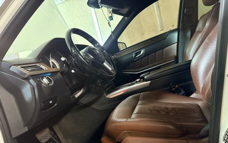 Mercedes-Benz E-Класс, 2015 год, 1 900 000 рублей, 13 фотография