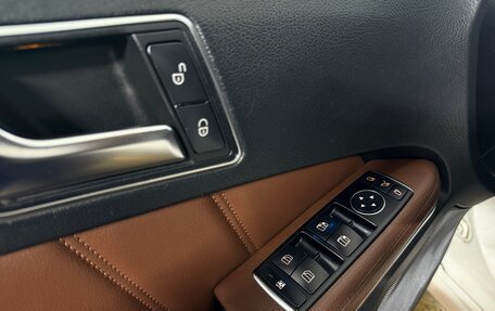 Mercedes-Benz E-Класс, 2015 год, 1 900 000 рублей, 14 фотография