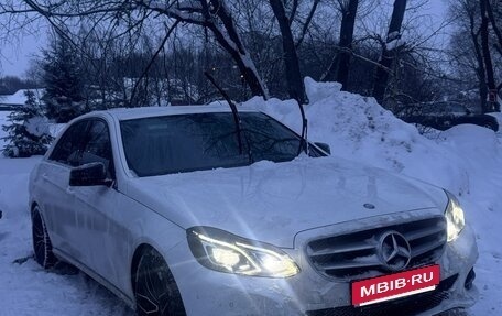 Mercedes-Benz E-Класс, 2015 год, 1 900 000 рублей, 28 фотография