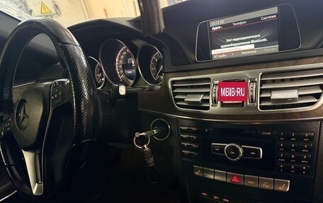 Mercedes-Benz E-Класс, 2015 год, 1 900 000 рублей, 24 фотография